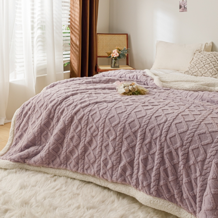 91家纺网 家纺一手货源 找家纺 简爱-2026加厚舒棉绒羊羔绒盖毯毛毯 菱形茉格-香芋紫