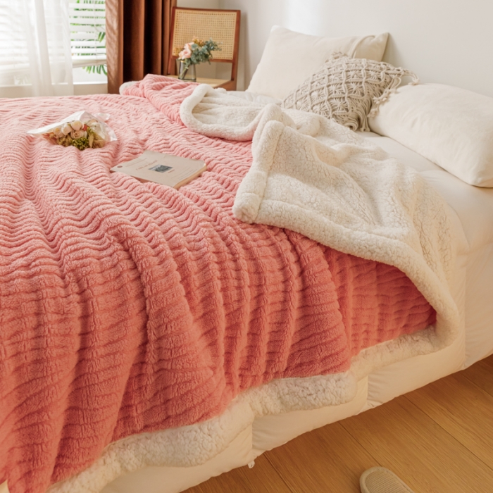 91家纺网 家纺一手货源 找家纺 简爱-2025加厚舒棉绒羊羔绒盖毯毛毯 水漾纹-樱花粉