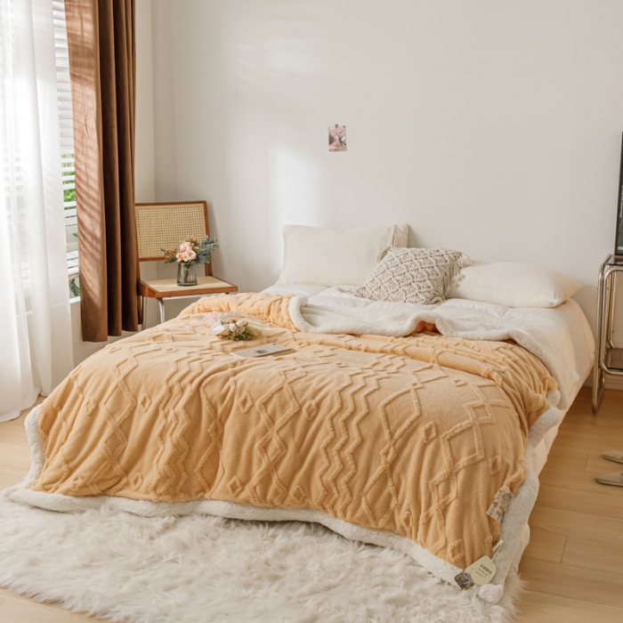91家纺网 家纺一手货源 找家纺 简爱-2025加厚舒棉绒羊羔绒盖毯毛毯 纹路菱形格-姜黄