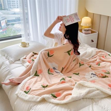 91家纺网 家纺一手货源 找家纺 兄弟坊 2022新款牛奶绒印花多功能毛毯被 郁金香