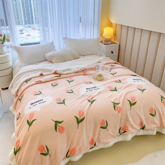 91家纺网 家纺一手货源 找家纺 兄弟坊 2022新款牛奶绒印花多功能毛毯被 郁金香