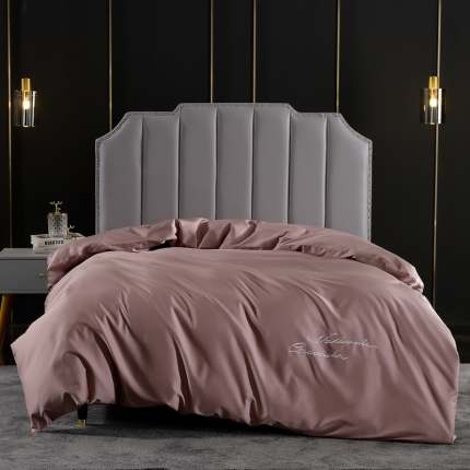 91家纺网 家纺一手货源 找家纺 80支埃及长绒棉时尚绣被套四件套全棉单件被罩