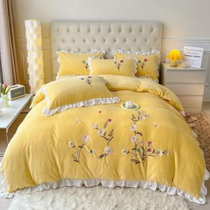 91家纺网 家纺一手货源 找家纺 意尚风情 2022新款牛奶绒绣花四件套 花韵-亮黄