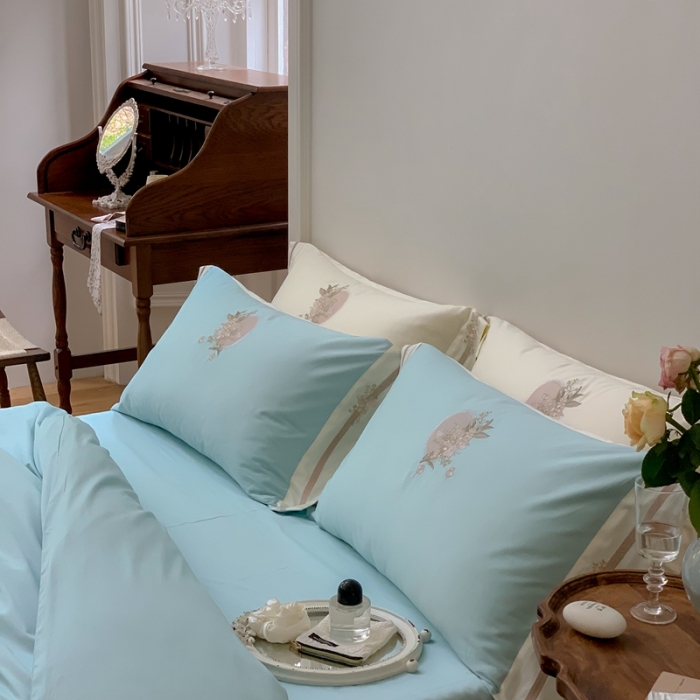91家纺网 家纺一手货源 找家纺 馨蕊2022新款工艺全棉高精密刺绣四件套-蜜恋 蜜恋-湖水蓝