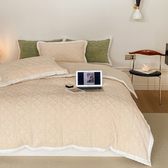 91家纺网 家纺一手货源 找家纺 梦柏2022新款阳离子提花绒四件套 提花绒-米杏色