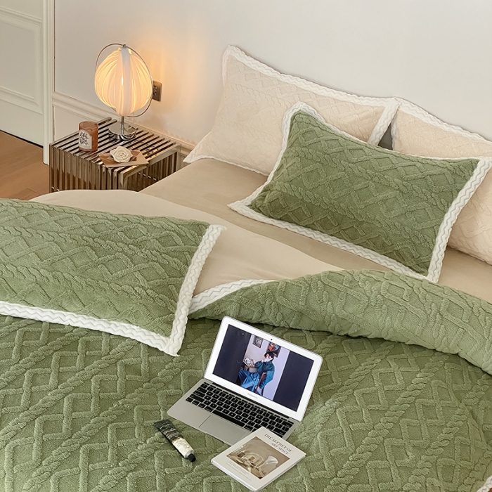 91家纺网 家纺一手货源 找家纺 梦柏2022新款阳离子提花绒四件套 提花绒-抹茶色