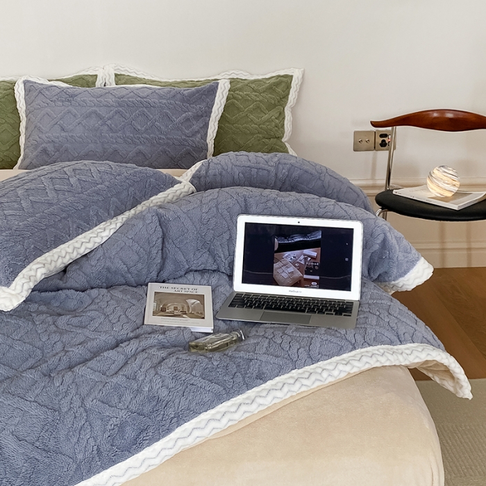 91家纺网 家纺一手货源 找家纺 梦柏2022新款阳离子提花绒四件套 提花绒-烟灰色