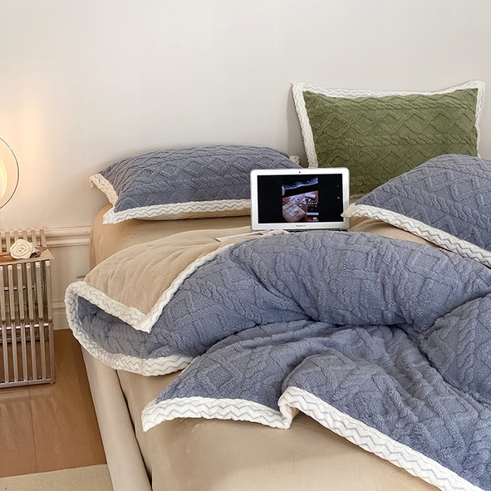 91家纺网 家纺一手货源 找家纺 梦柏2022新款阳离子提花绒四件套 提花绒-烟灰色