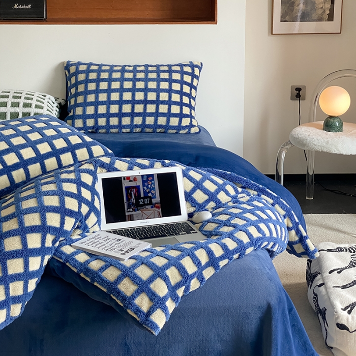 91家纺网 家纺一手货源 找家纺 梦柏2022新款阳离子提花绒四件套 阳离子-克莱因蓝