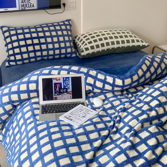 91家纺网 家纺一手货源 找家纺 梦柏2022新款阳离子提花绒四件套 阳离子-克莱因蓝