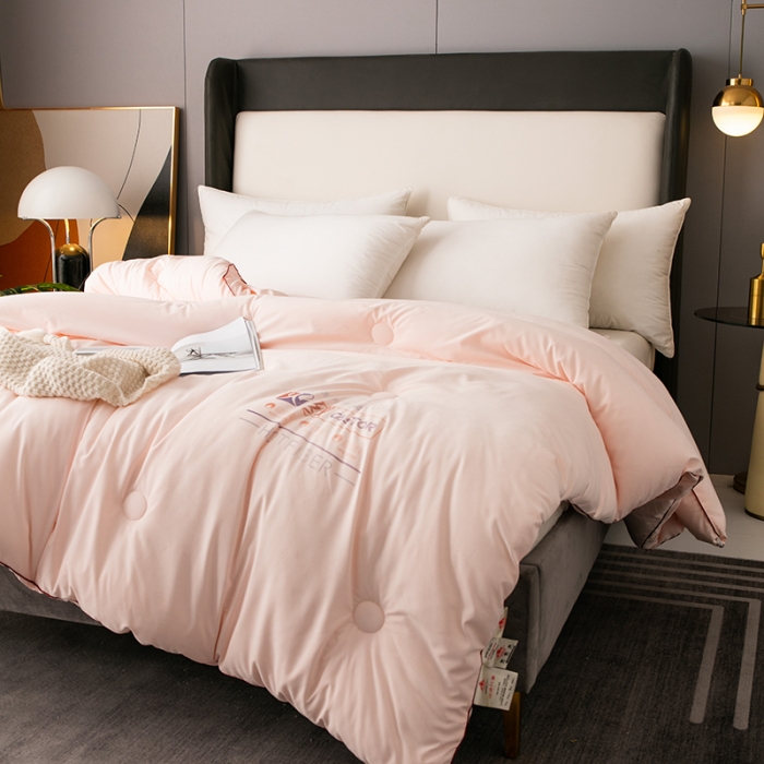 91家纺网 家纺一手货源 找家纺 欧雅搁 2025新款火山岩蓄热保暖冬被春秋被子功能被芯 粉玉