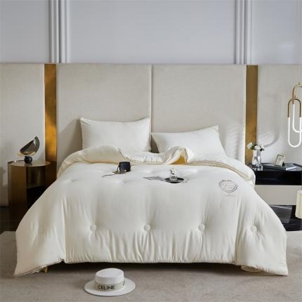 91家纺网 家纺一手货源 找家纺 头等舱 麦哆哆氨基酸蛋白A类20%大豆抗菌秋冬被 珍珠白