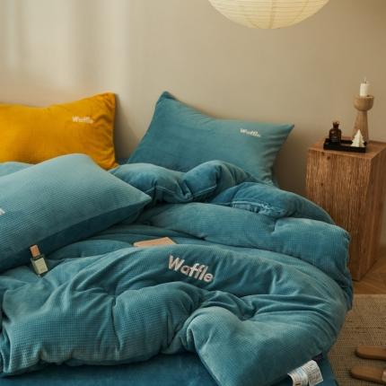 91家纺网 家纺一手货源 找家纺 2022新款原创软fufu华芙绒奶油绒大豆棉冬被 格林那达