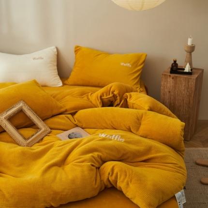 91家纺网 家纺一手货源 找家纺 2022新款原创软fufu华芙绒奶油绒大豆棉冬被 芝拧茶茶