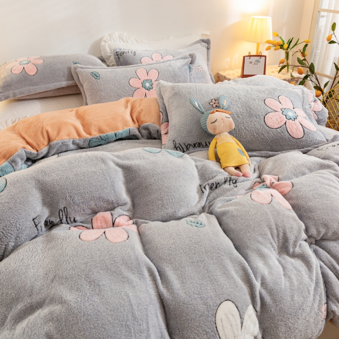 91家纺网 家纺一手货源 找家纺 优家居 2023新款加厚保暖雪花绒四件套 春风里