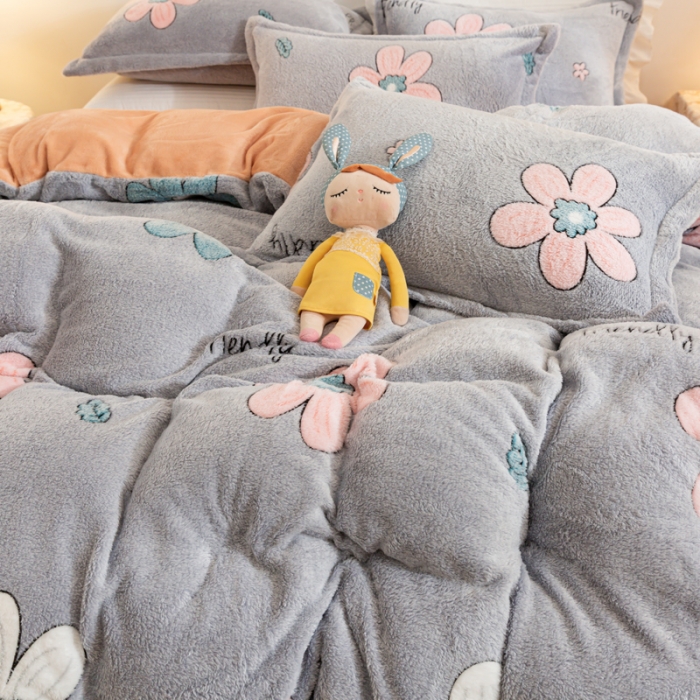 91家纺网 家纺一手货源 找家纺 优家居 2023新款加厚保暖雪花绒四件套 春风里