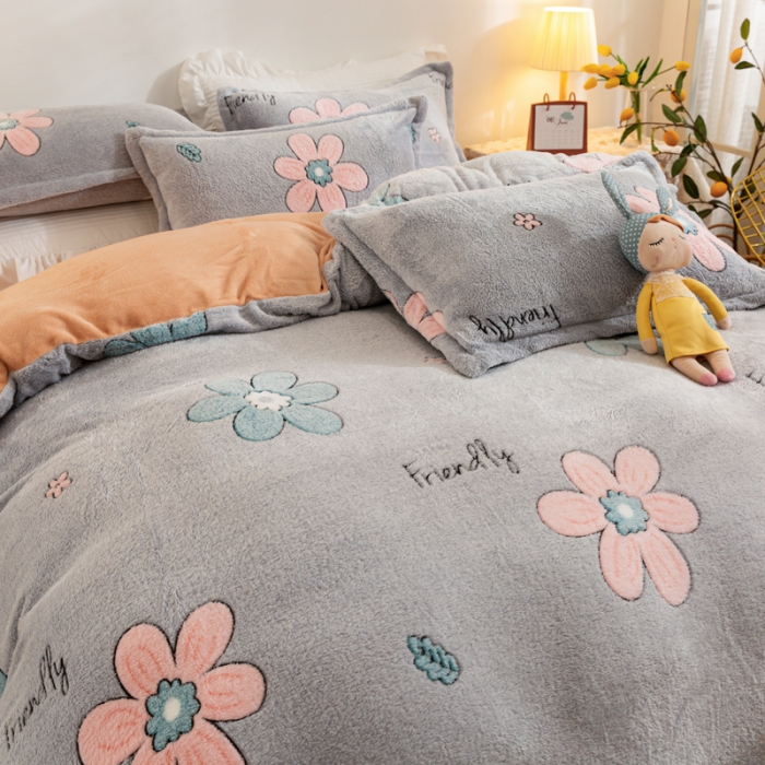 91家纺网 家纺一手货源 找家纺 优家居 2023新款加厚保暖雪花绒四件套 春风里