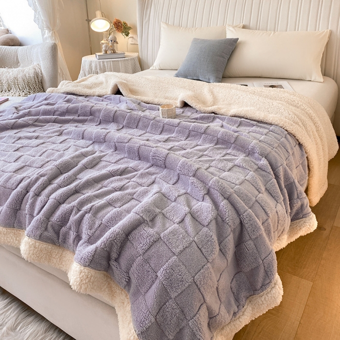 91家纺网 家纺一手货源 找家纺 吾秀家居2022新款舒棉绒提花毯 绒毯方块紫