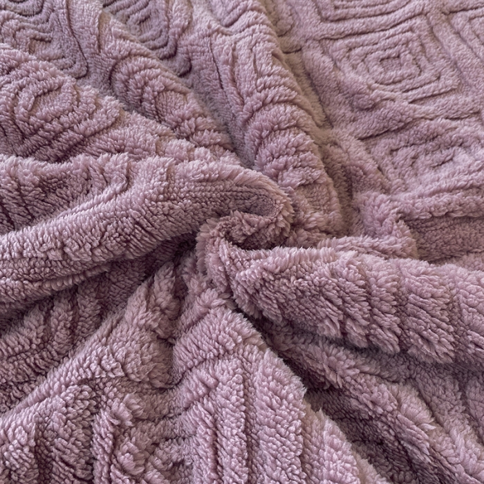 91家纺网 家纺一手货源 找家纺 吾秀家居2022新款舒棉绒提花毯 绒毯回格紫