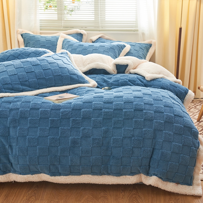 91家纺网 家纺一手货源 找家纺 吾秀家居2022新款舒棉绒提花四件套 方块蓝