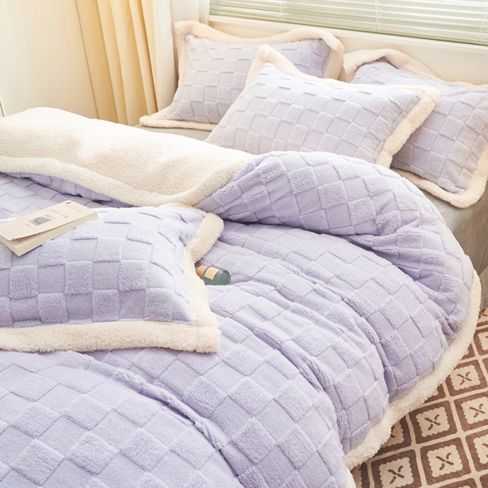 91家纺网 家纺一手货源 找家纺 吾秀家居2022新款舒棉绒提花四件套 方块紫