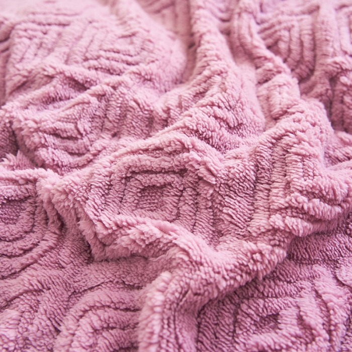 91家纺网 家纺一手货源 找家纺 吾秀家居2022新款舒棉绒提花四件套 回格紫