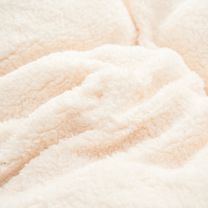 91家纺网 家纺一手货源 找家纺 吾秀家居2022新款舒棉绒提花四件套 毛衣粉