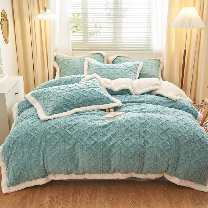 91家纺网 家纺一手货源 找家纺 吾秀家居2022新款舒棉绒提花四件套 毛衣绿