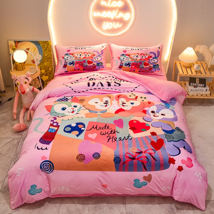 91家纺网 家纺一手货源 找家纺 ds生活馆2025新款大版卡通水晶牛奶珊瑚绒单被套三四件套 伙伴星黛露