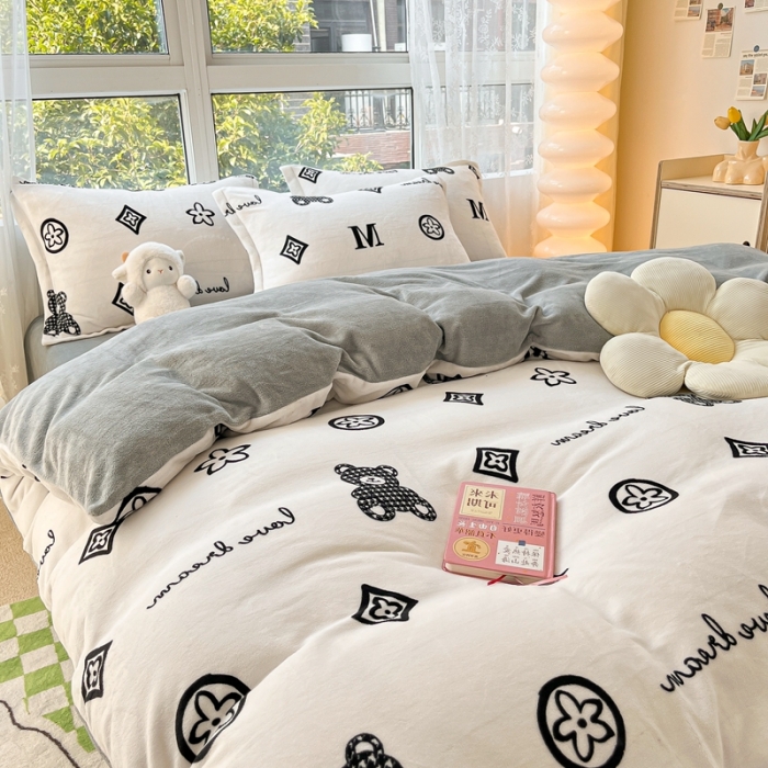 91家纺网 家纺一手货源 找家纺 2022慕尚高克重田园风牛奶绒系列单被套 潮熊