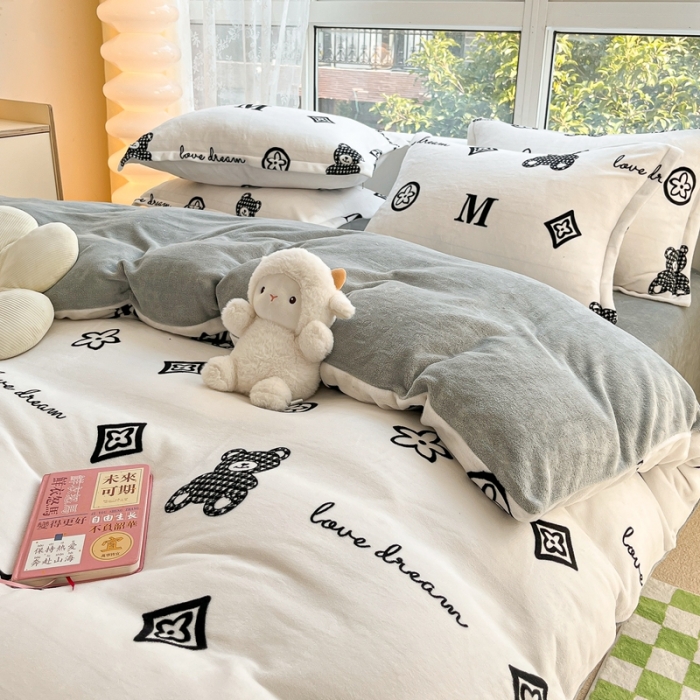 91家纺网 家纺一手货源 找家纺 2022慕尚高克重田园风牛奶绒系列单被套 潮熊