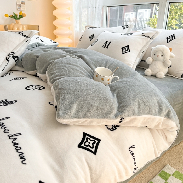 91家纺网 家纺一手货源 找家纺 2022慕尚高克重田园风牛奶绒系列单被套 潮熊