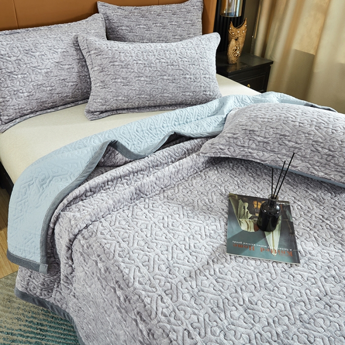 91家纺网 家纺一手货源 找家纺 （总）佳梦家纺2022新款脏脏色织牛奶绒盖毯