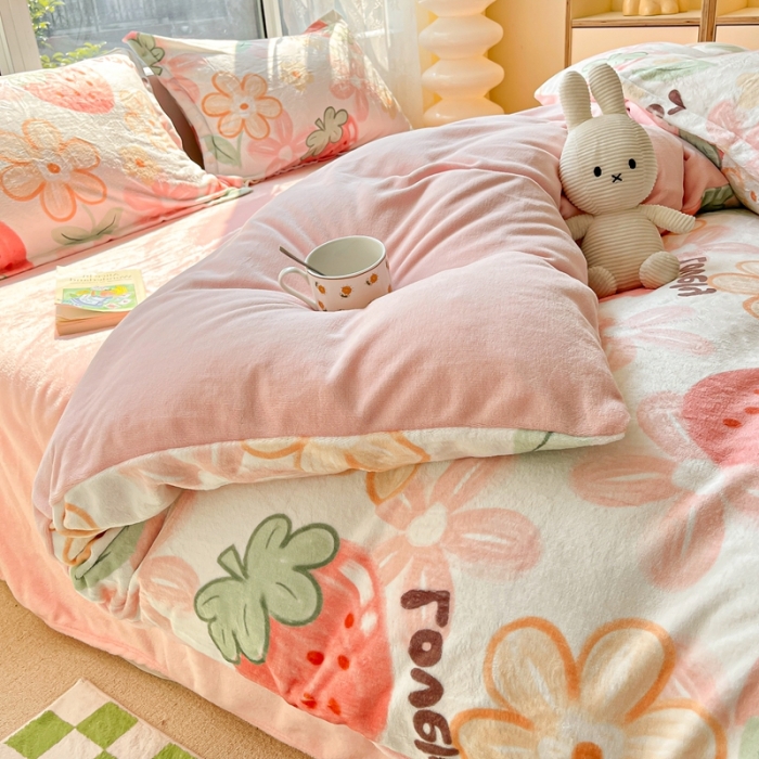 91家纺网 家纺一手货源 找家纺 2022慕尚高克重田园风牛奶绒系列单被套 大草莓