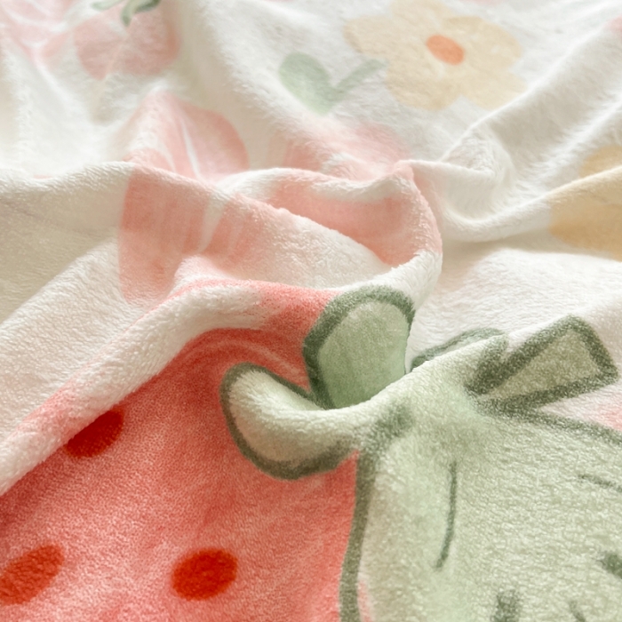 91家纺网 家纺一手货源 找家纺 2022慕尚高克重田园风牛奶绒系列单被套 大草莓