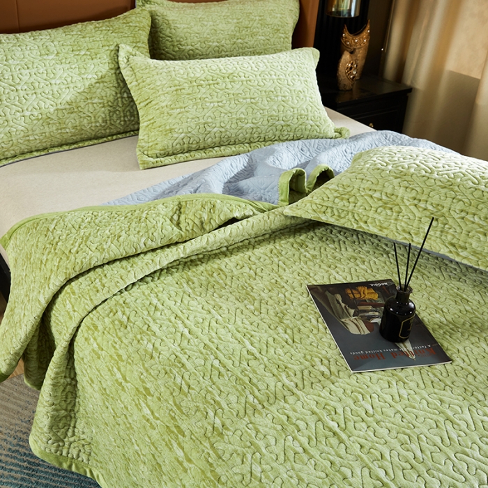 91家纺网 家纺一手货源 找家纺 佳梦家纺2022新款脏脏色织牛奶绒盖毯 脏脏-果绿