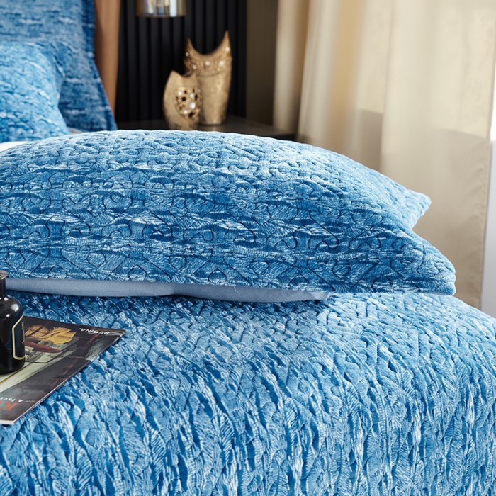 91家纺网 家纺一手货源 找家纺 佳梦家纺2022新款脏脏色织牛奶绒盖毯 脏脏-深蓝