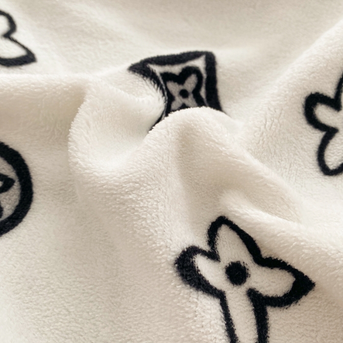 91家纺网 家纺一手货源 找家纺 2022慕尚高克重田园风牛奶绒系列单被套 千鸟格