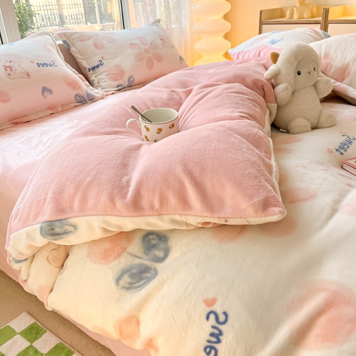 91家纺网 家纺一手货源 找家纺 2022慕尚高克重田园风牛奶绒系列单被套 小花熊