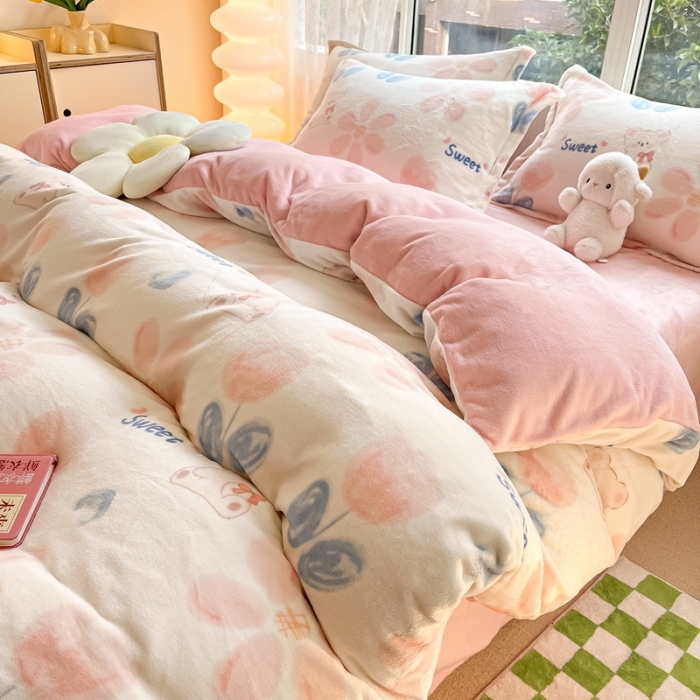 91家纺网 家纺一手货源 找家纺 2022慕尚高克重田园风牛奶绒系列单被套 小花熊