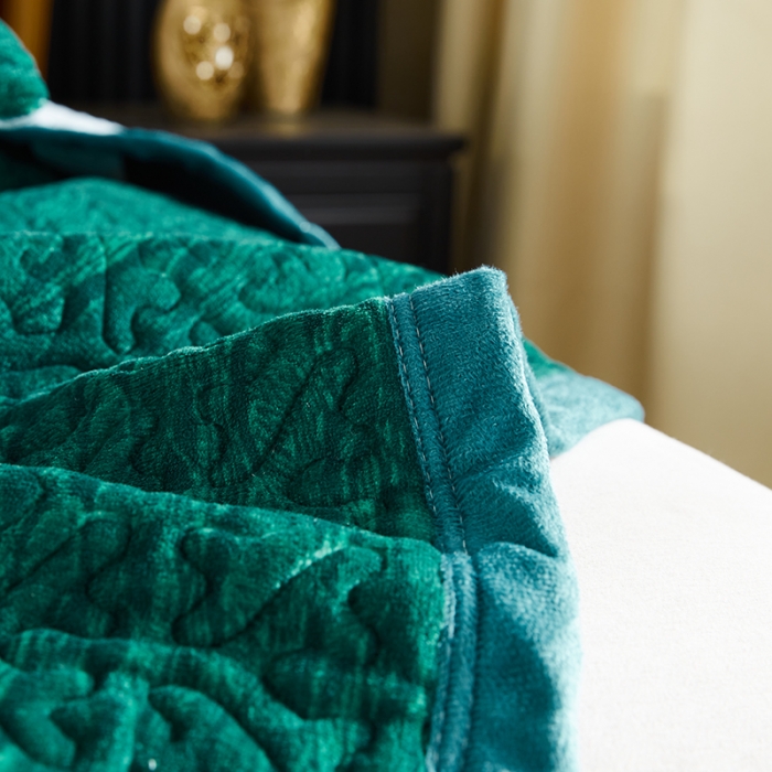 91家纺网 家纺一手货源 找家纺 佳梦家纺2022新款脏脏色织牛奶绒盖毯 脏脏-墨绿