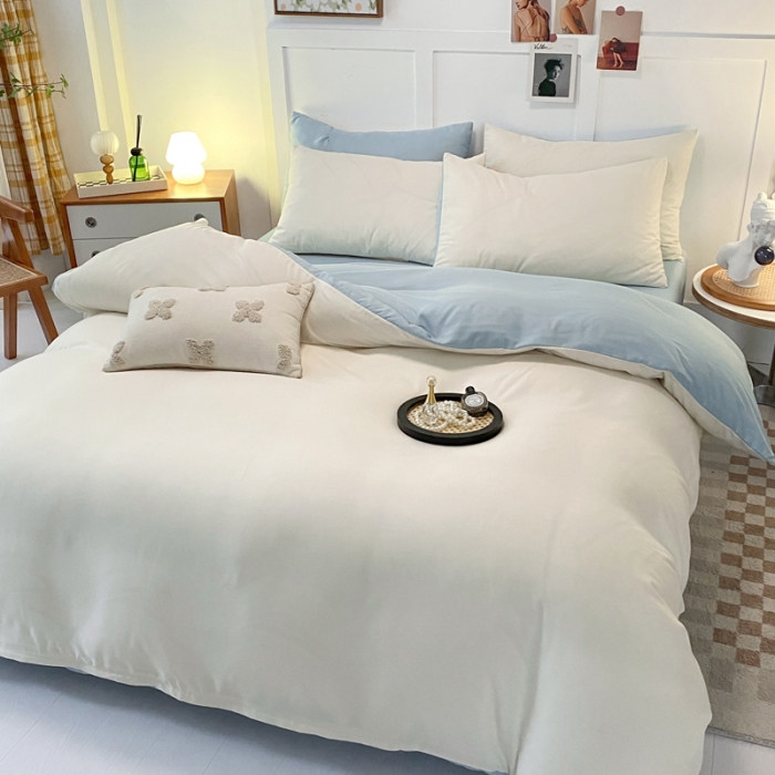 91家纺网 家纺一手货源 找家纺 米瑞娜2022新款纯色磨毛双拼四件套 奶白淡蓝