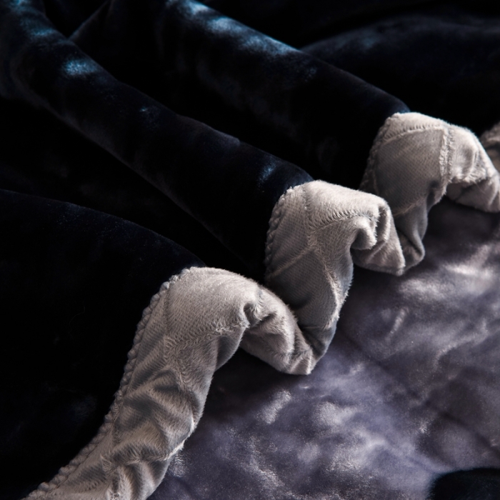 91家纺网 家纺一手货源 找家纺 新月家纺 2022新款拉舍尔超柔毛毯 夏风