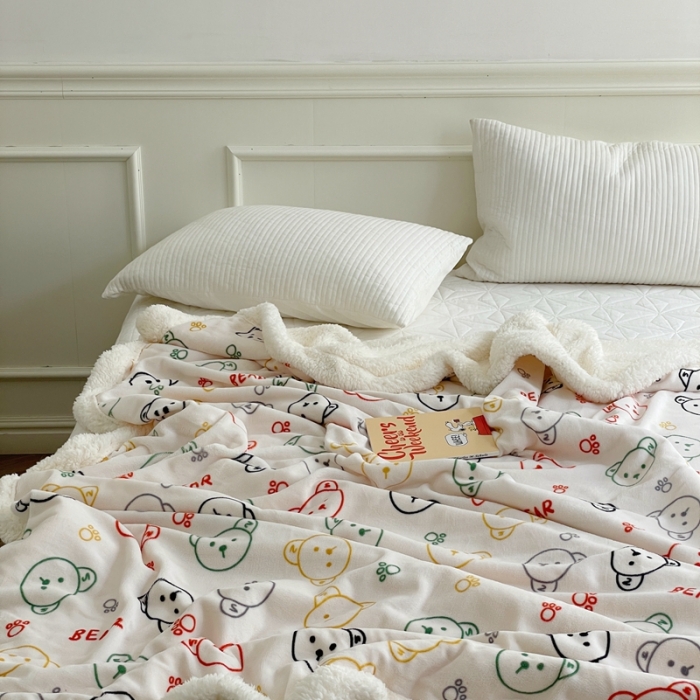 91家纺网 家纺一手货源 找家纺 时年 2022新款牛奶绒拼羊羔绒毯 彩色小熊