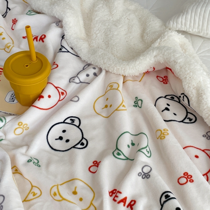 91家纺网 家纺一手货源 找家纺 时年 2022新款牛奶绒拼羊羔绒毯 彩色小熊