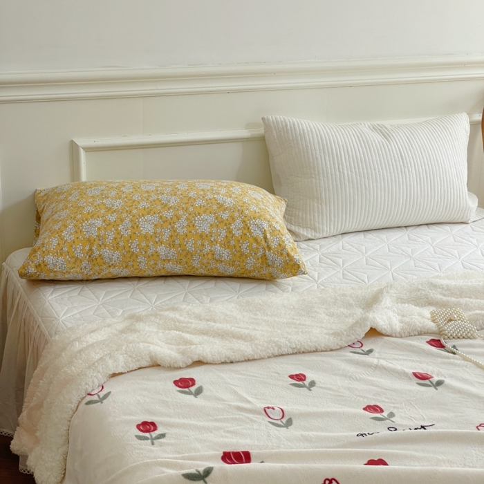 91家纺网 家纺一手货源 找家纺 时年 2022新款牛奶绒拼羊羔绒毯 露露