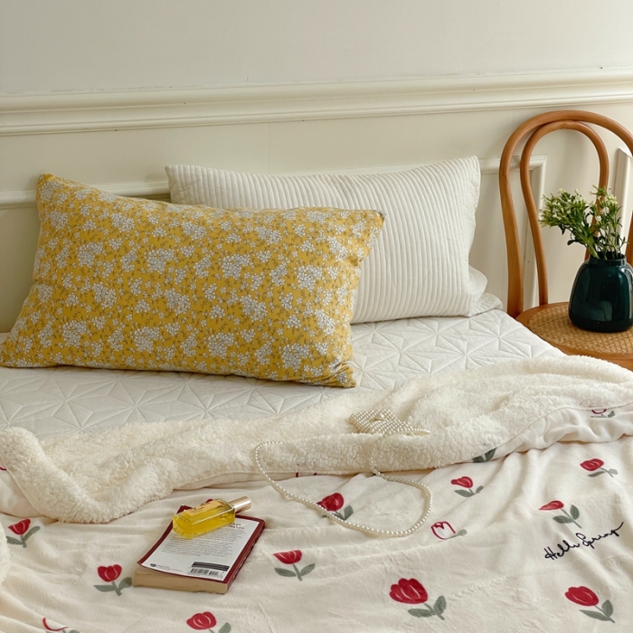 91家纺网 家纺一手货源 找家纺 时年 2022新款牛奶绒拼羊羔绒毯 露露