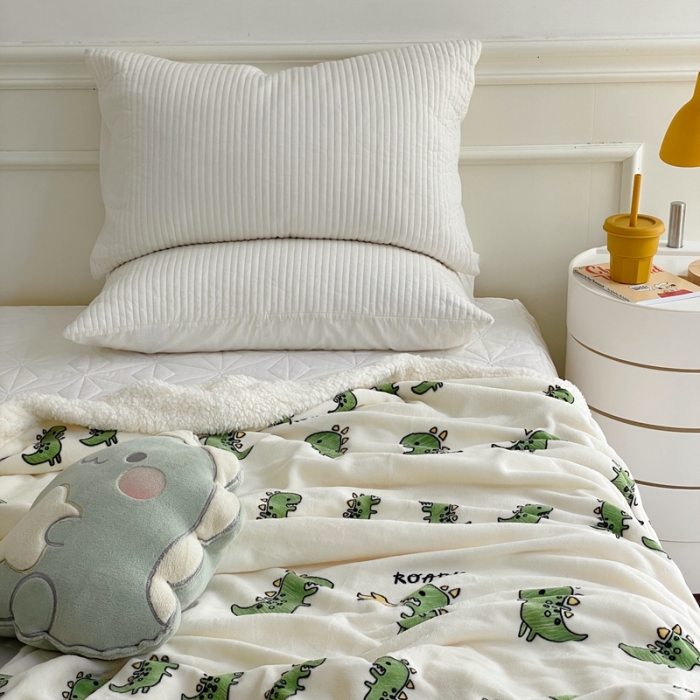 91家纺网 家纺一手货源 找家纺 时年 2022新款牛奶绒拼羊羔绒毯 小恐龙