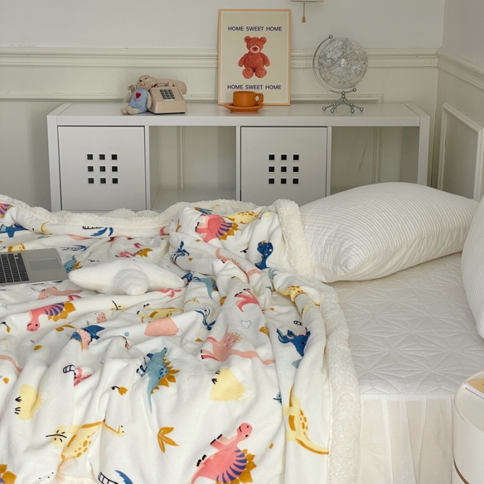 91家纺网 家纺一手货源 找家纺 时年 2022新款牛奶绒拼羊羔绒毯 侏罗纪