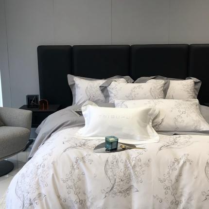 91家纺网 家纺一手货源 找家纺 太古汇 2022新款火山小磨毛数码印花四件套 花漾-灰